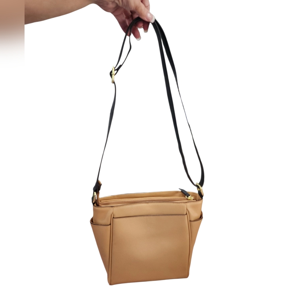LIZ CLAIBORNE Lola Camel Black Crossbody Bag NWOT - Picture 2 of 15